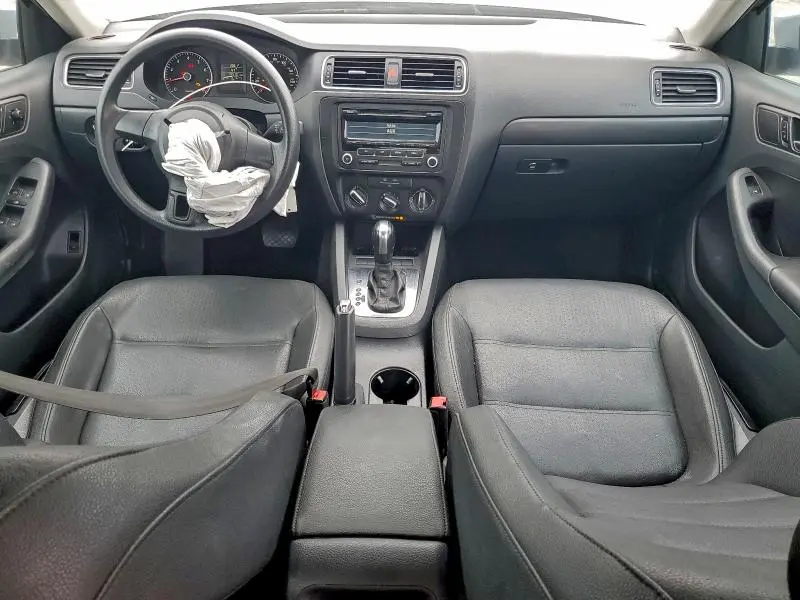 2012 VOLKSWAGEN JETTA SE  