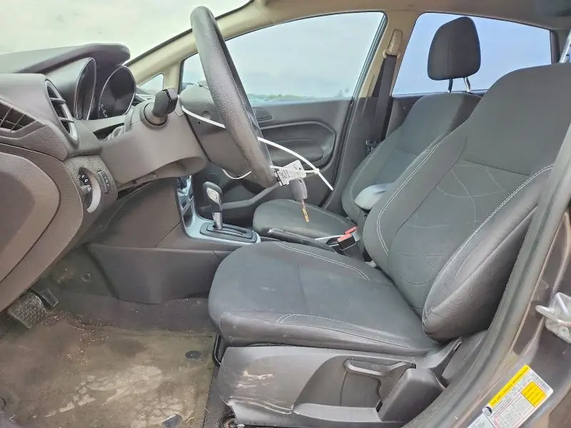 2018 FORD FIESTA SE  