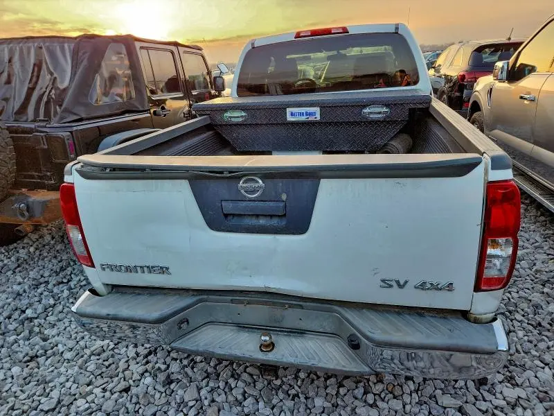 2016 NISSAN FRONTIER SV  