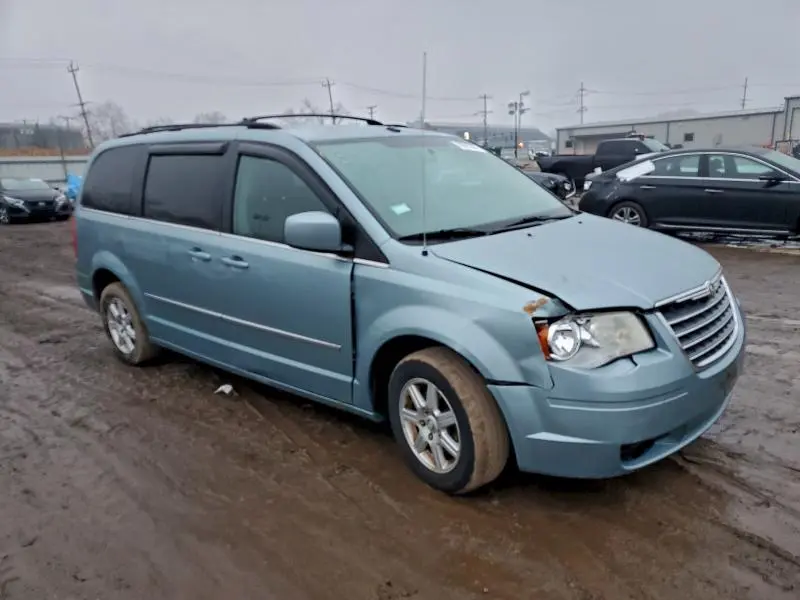 2010 CHRYSLER TOWN & COUNTRY TOURING PLUS  