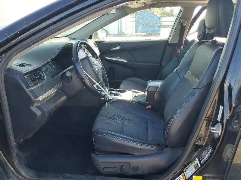 2013 TOYOTA CAMRY SE  