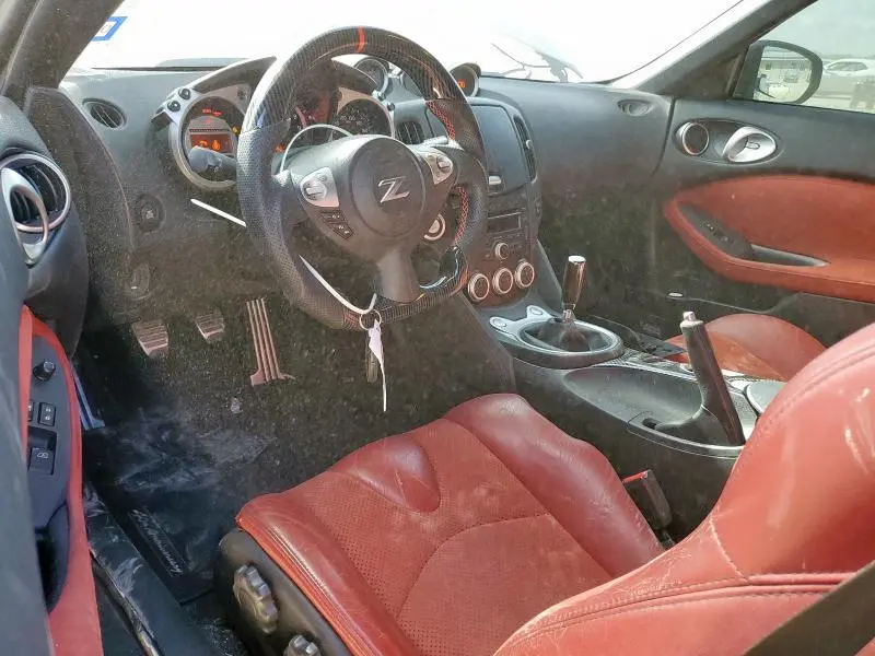 2010 NISSAN 370Z   