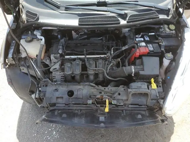 2017 FORD FIESTA SE  