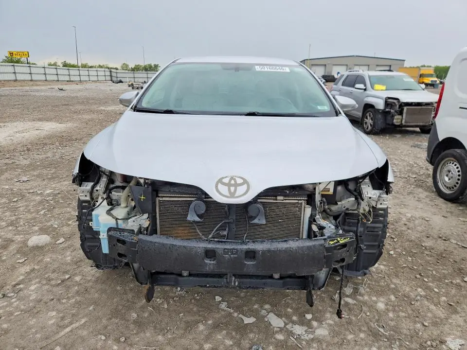 2013 TOYOTA VENZA LE  