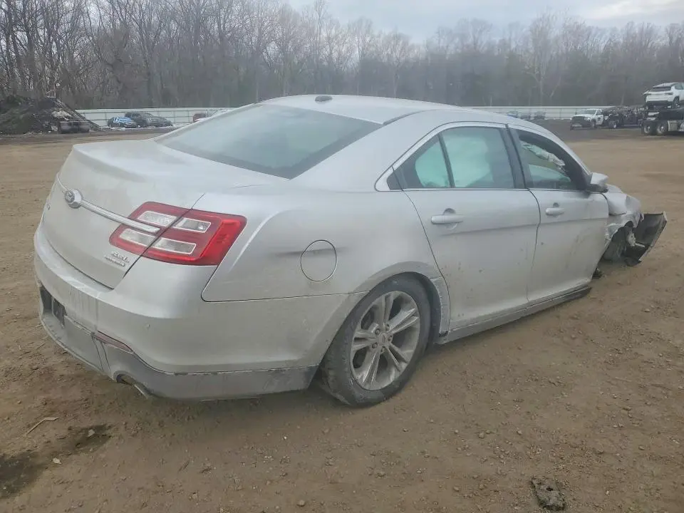 2018 FORD TAURUS SEL  