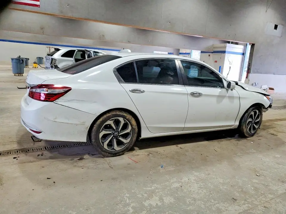 2017 HONDA ACCORD EX  