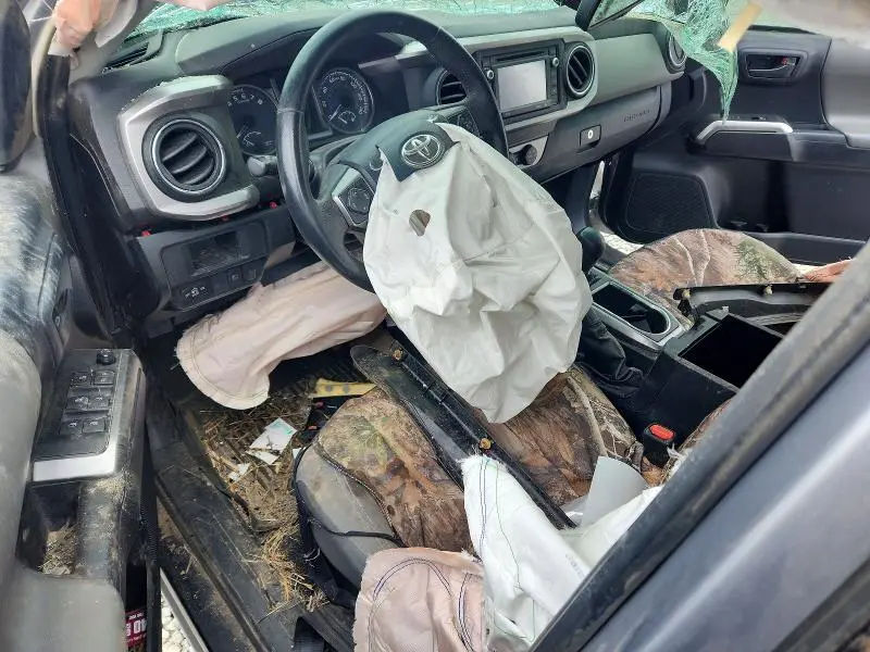 2019 TOYOTA TACOMA SR5 V6  