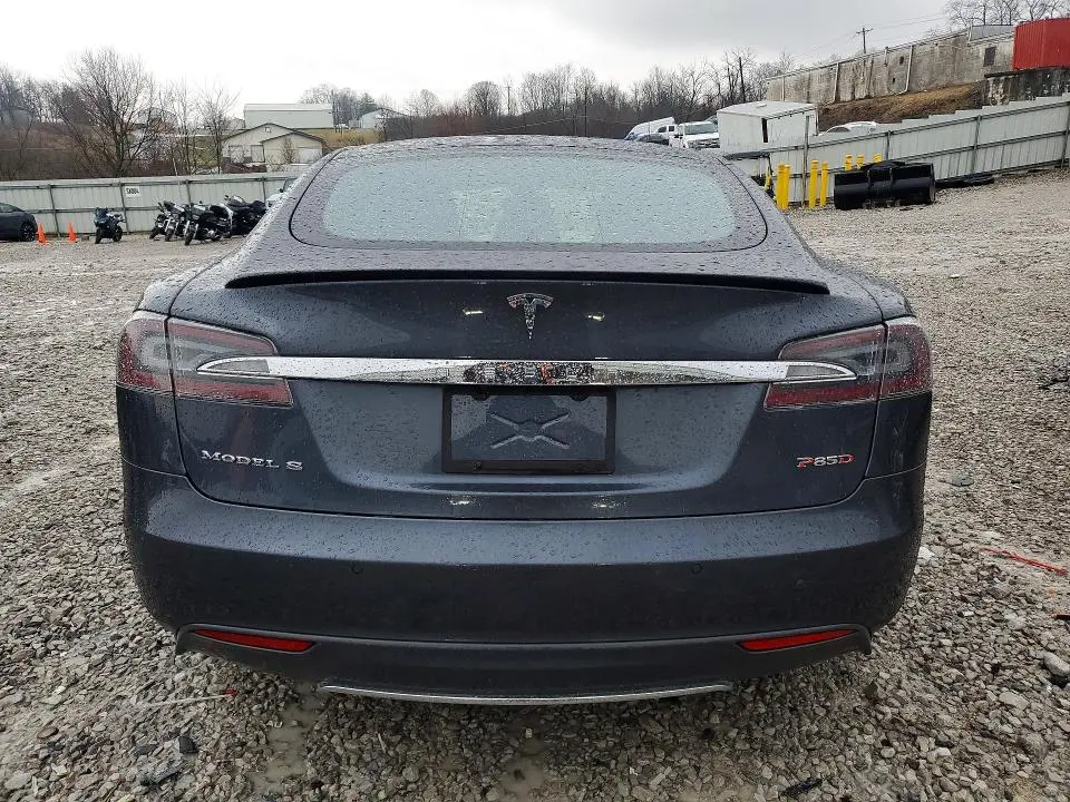 2015 TESLA MODEL S 85D  