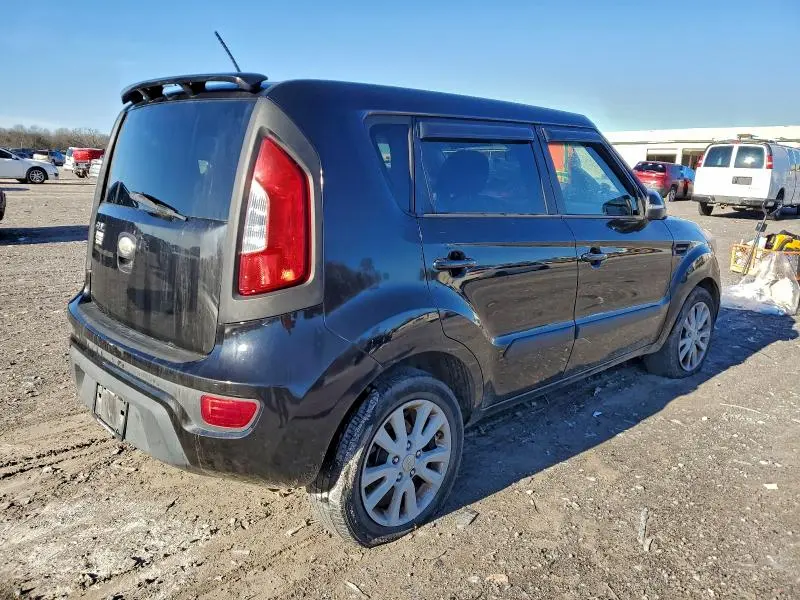 2013 KIA SOUL +  