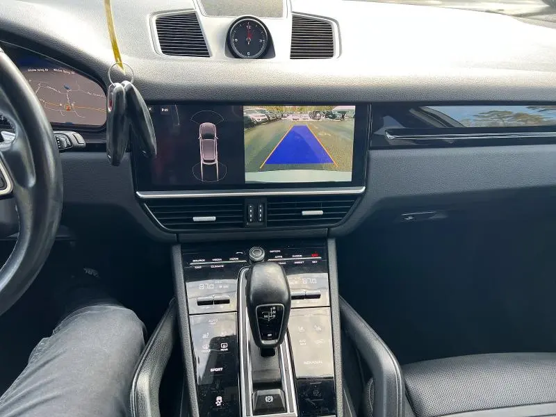 2019 PORSCHE CAYENNE   