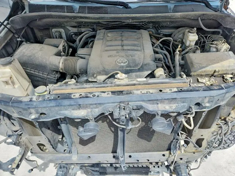 2019 TOYOTA TUNDRA SR5  