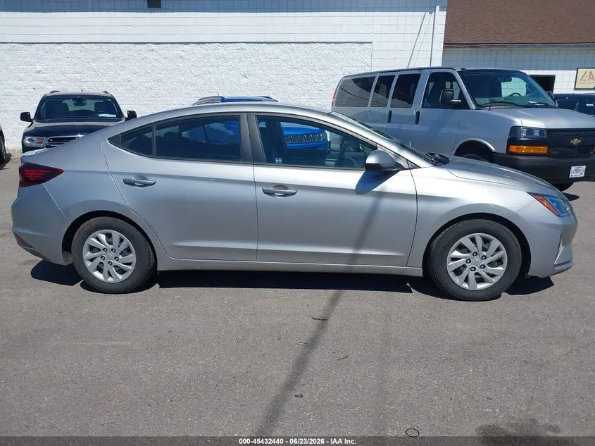 2020 HYUNDAI ELANTRA SE