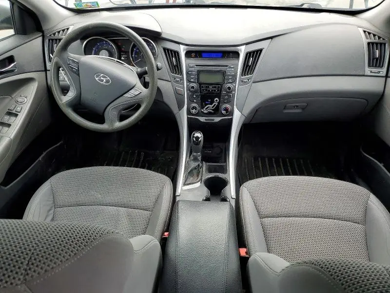 2012 HYUNDAI SONATA GLS  