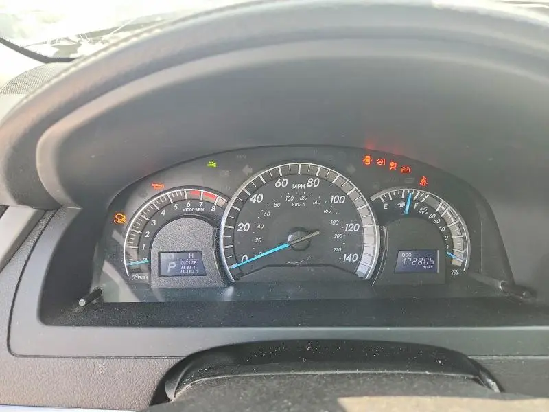 2014 TOYOTA CAMRY SE  