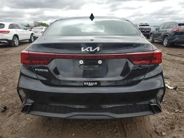 2022 KIA FORTE FE  