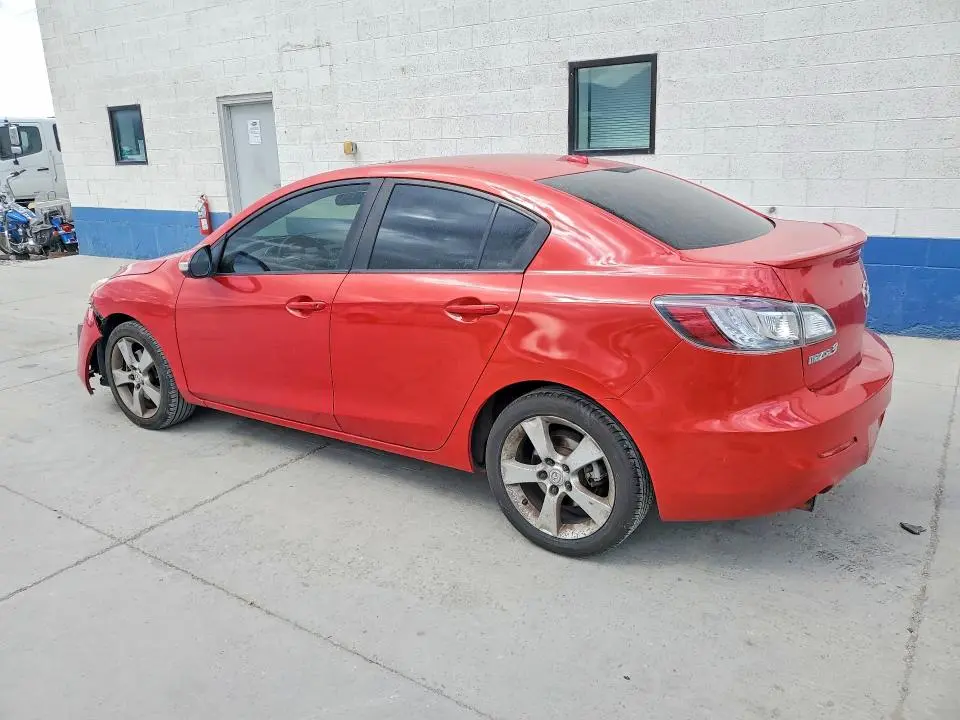 2010 MAZDA 3 S  