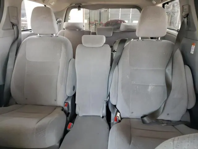 2015 TOYOTA SIENNA LE  