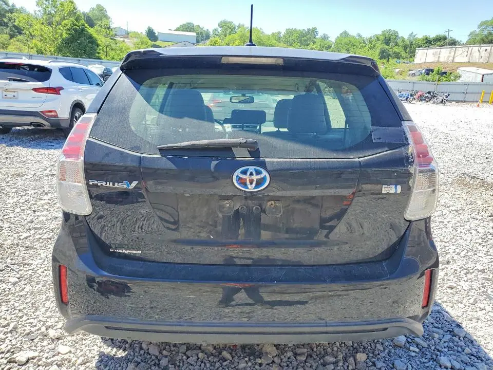 2017 TOYOTA PRIUS V FOUR  