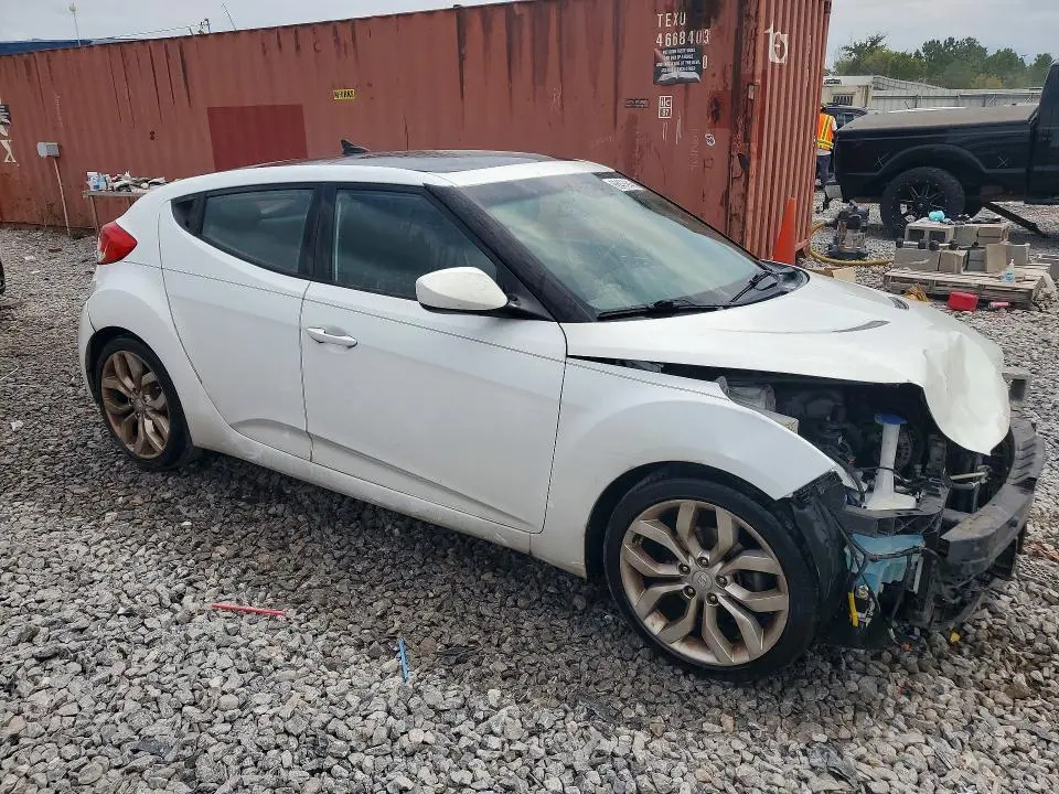 2015 HYUNDAI VELOSTER BASE  