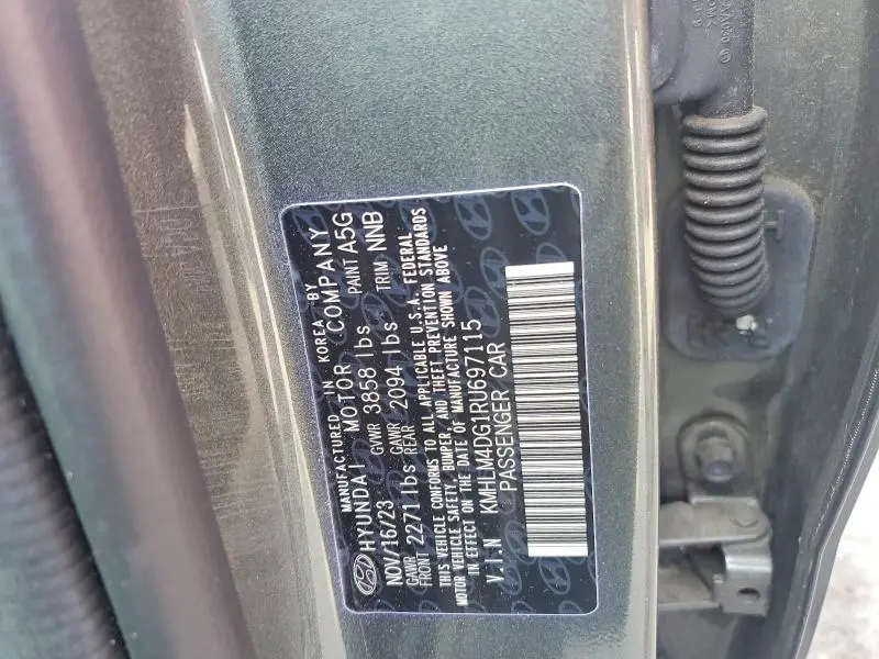 2024 HYUNDAI ELANTRA SEL  