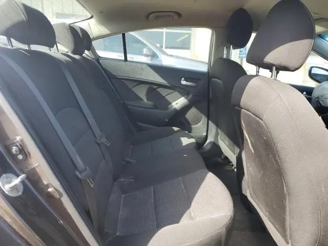 2017 KIA FORTE LX  
