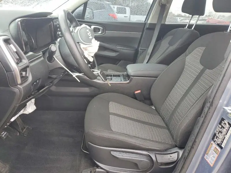 2022 KIA SORENTO LX  