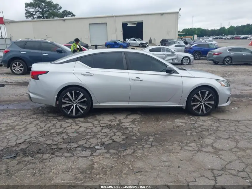 2020 NISSAN ALTIMA SR FWD