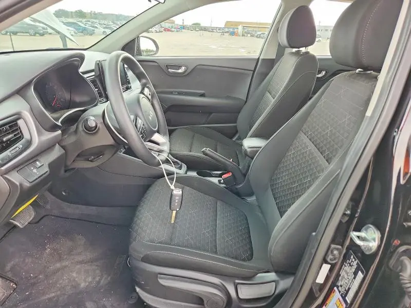 2022 KIA RIO S  