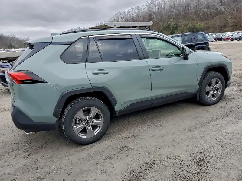 2023 TOYOTA RAV4 XLE  