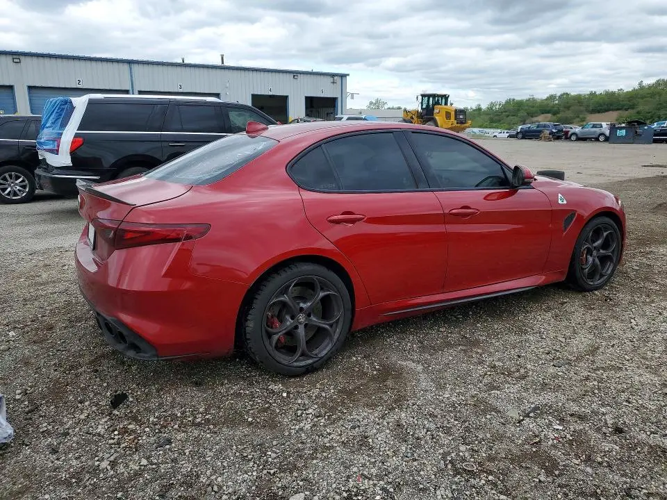 2018 ALFA ROMEO GIULIA QUADRIFOGLIO  