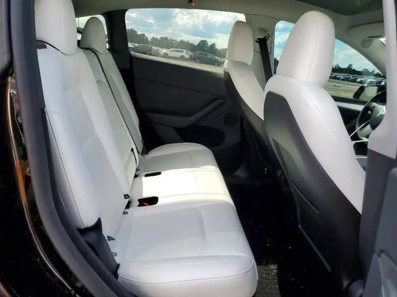 2025 TESLA MODEL Y   