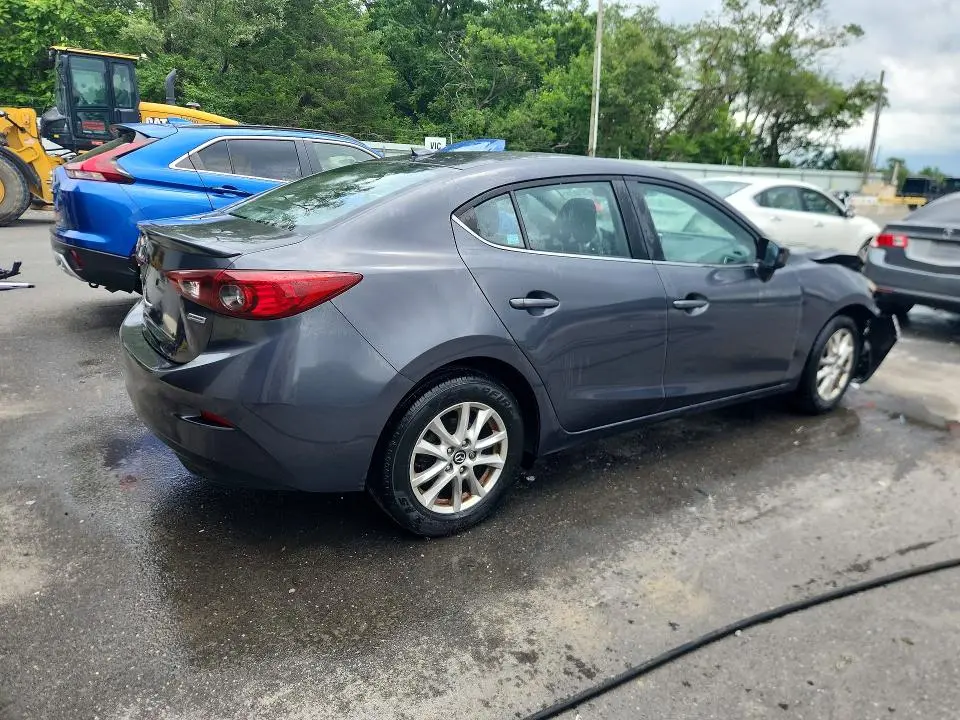 2016 MAZDA 3 TOURING  