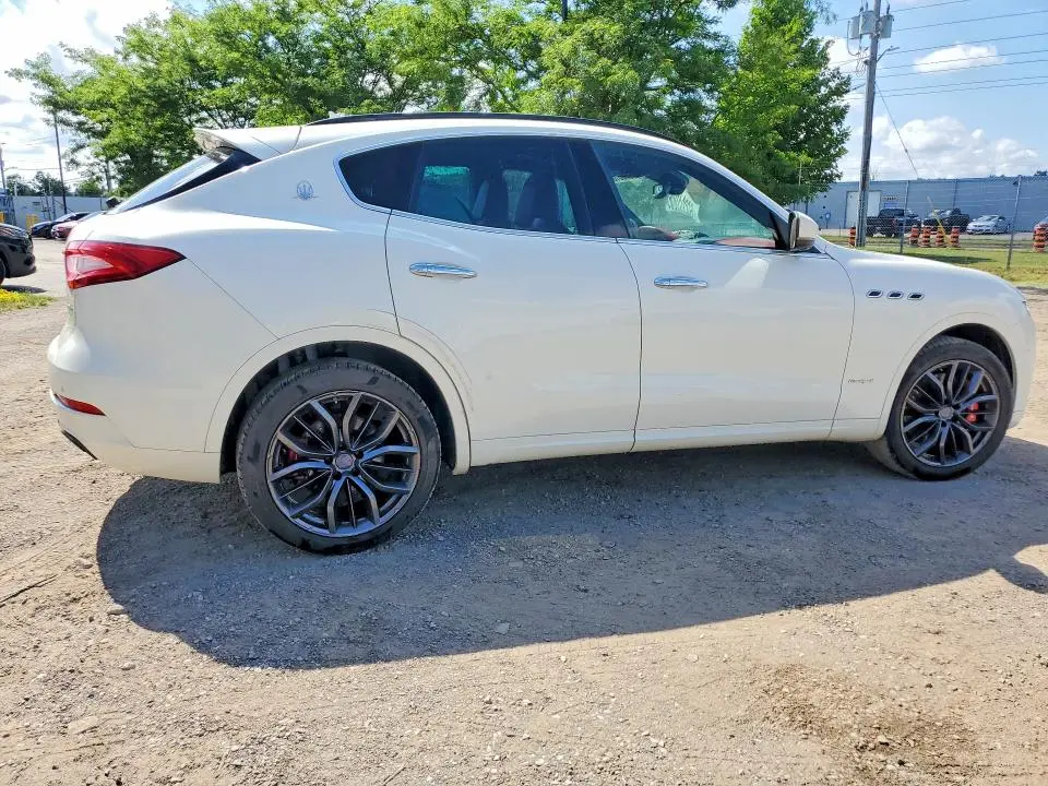 2018 MASERATI LEVANTE S SPORT  