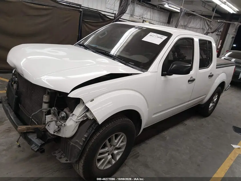 2016 NISSAN FRONTIER SV