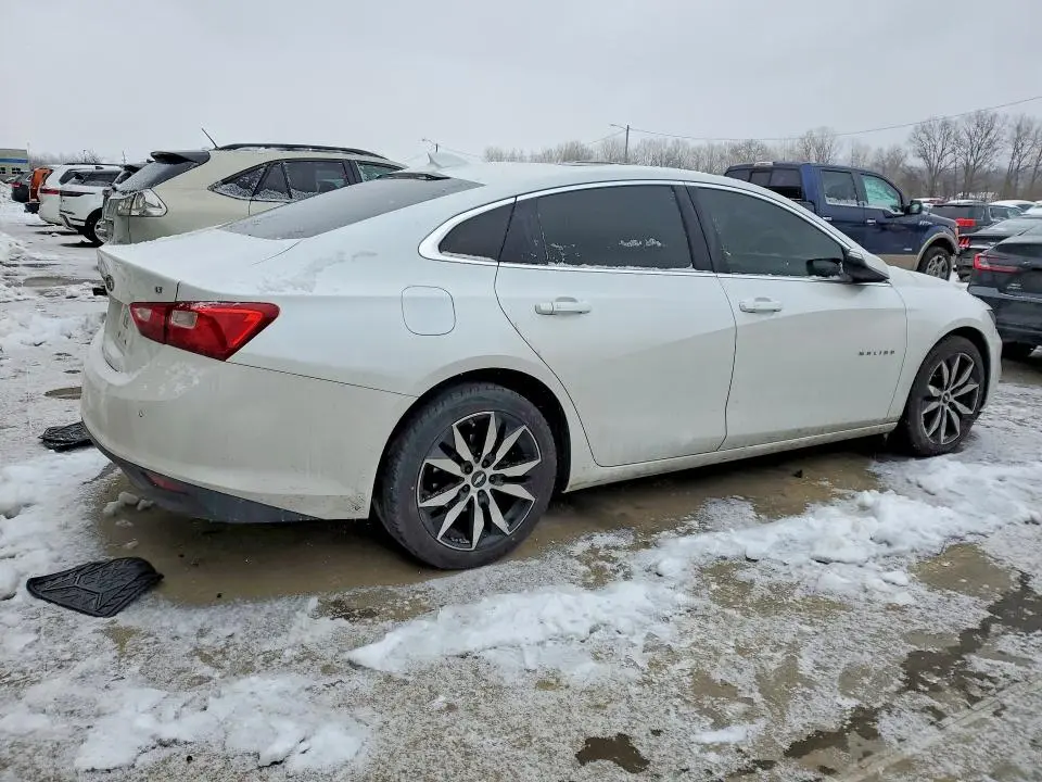 2017 CHEVROLET MALIBU LT  