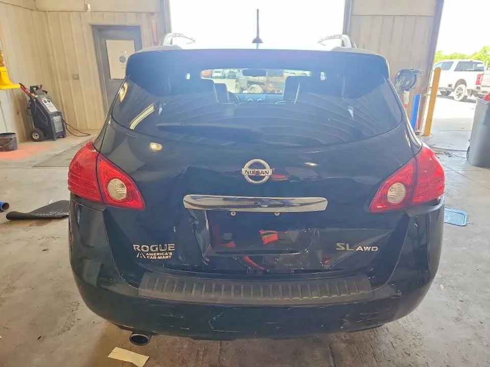 2013 NISSAN ROGUE S  
