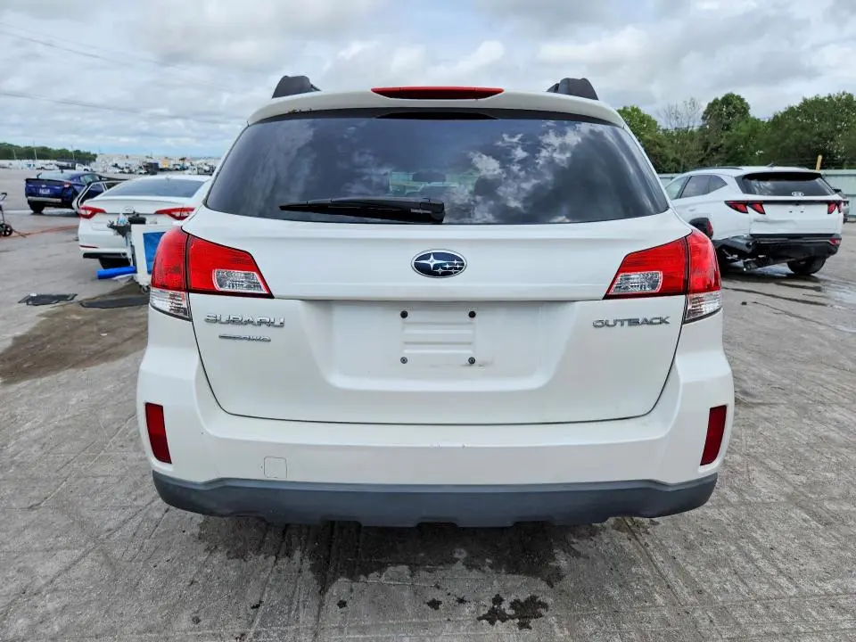 2013 SUBARU OUTBACK 2.5I PREMIUM  