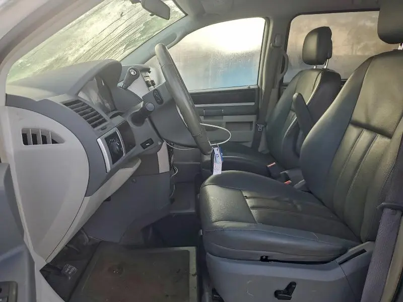 2010 DODGE GRAND CARAVAN SXT  