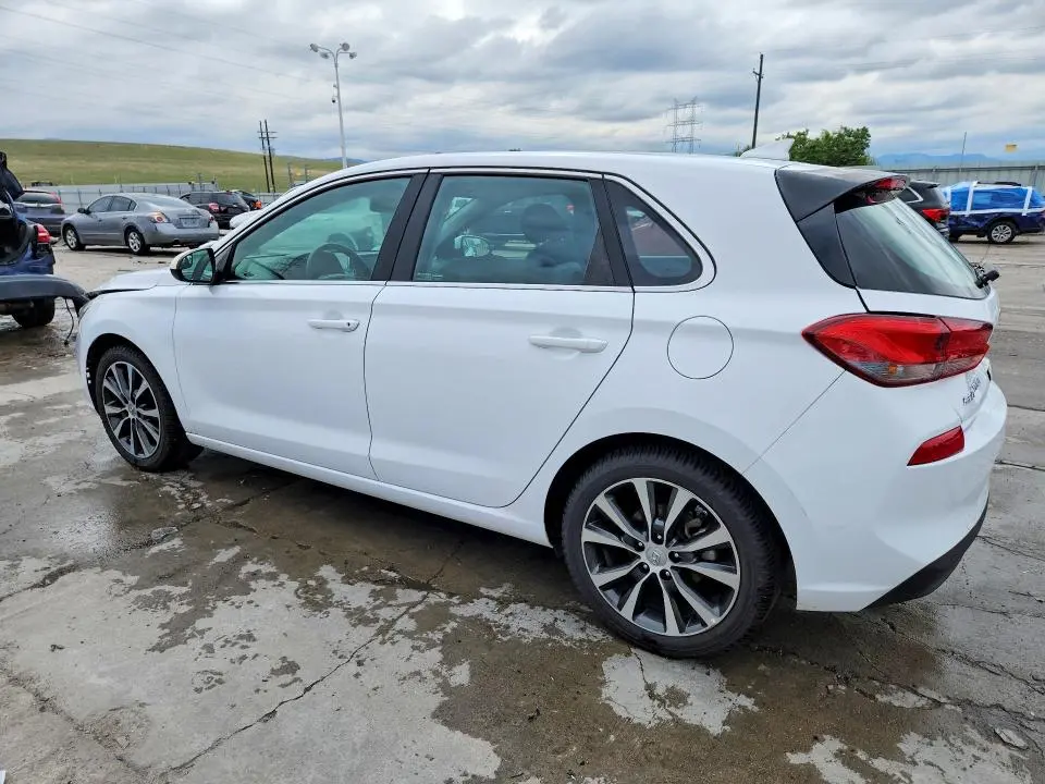 2018 HYUNDAI ELANTRA GT BASE  