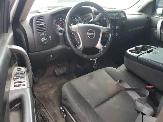 2011 GMC SIERRA K2500 SLE  