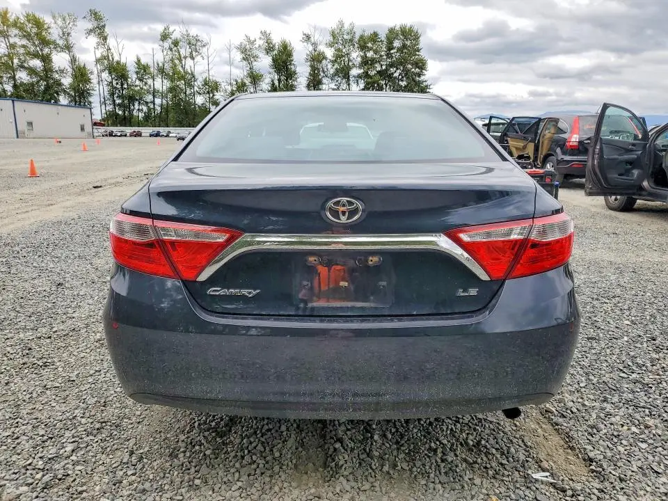 2017 TOYOTA CAMRY LE  