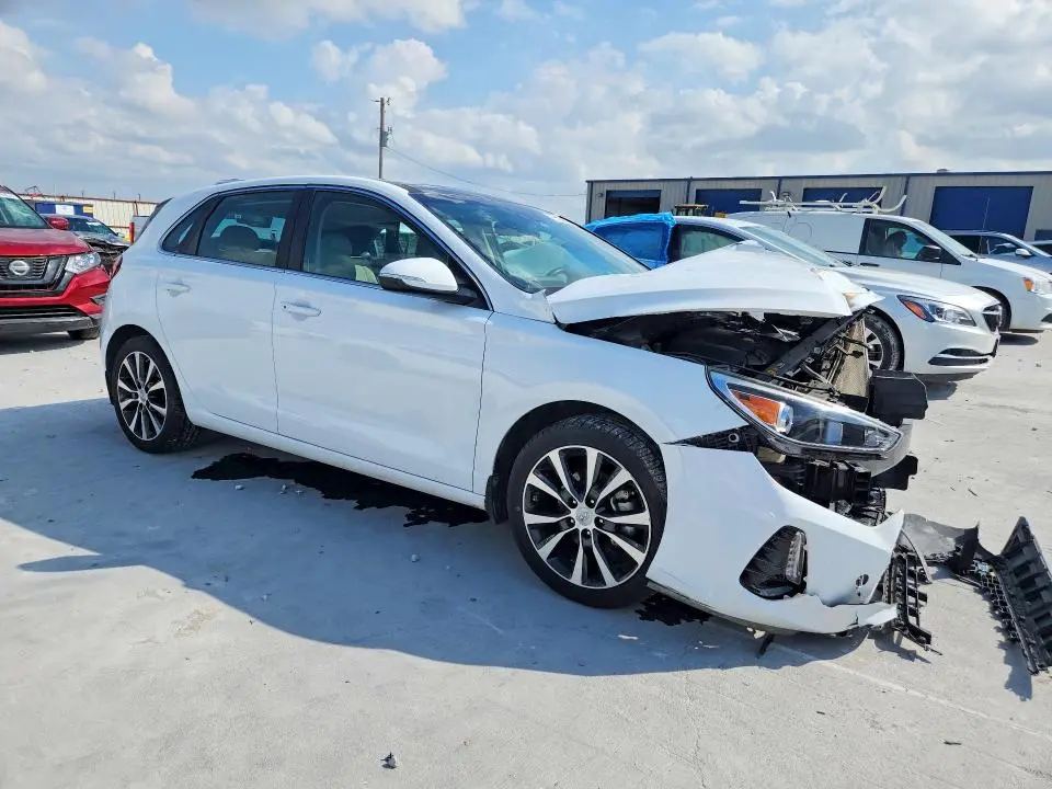 2020 HYUNDAI ELANTRA GT BASE  