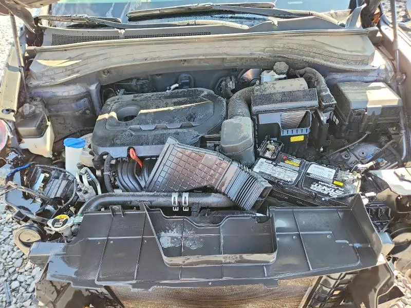 2019 HYUNDAI SANTA FE SE  