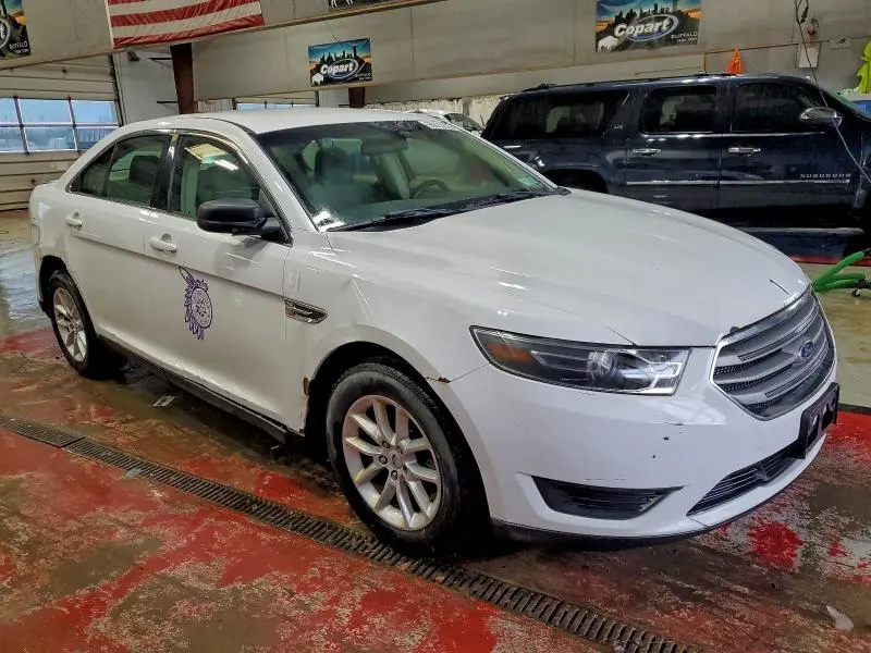 2015 FORD TAURUS SE  