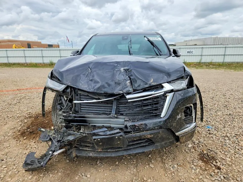 2023 CHEVROLET TRAVERSE LT  