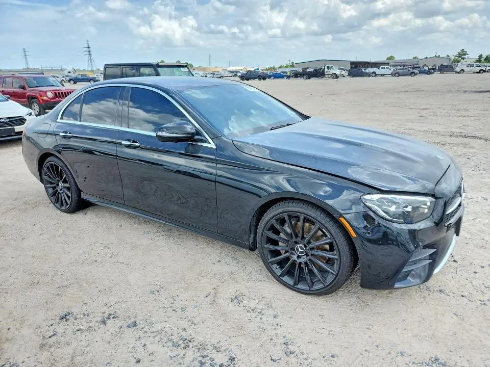2022 MERCEDES-BENZ E 350  