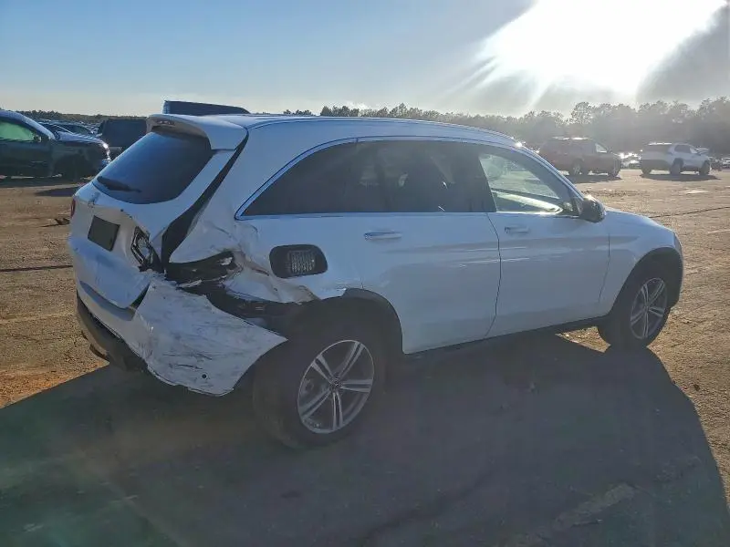 2020 MERCEDES-BENZ GLC 300  
