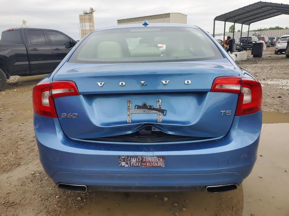 2015 VOLVO S60 PREMIER  