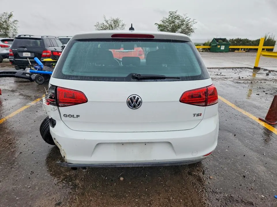 2016 VOLKSWAGEN GOLF S/SE  