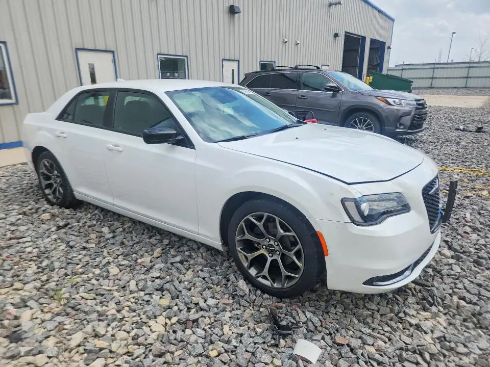 2018 CHRYSLER 300 TOURING  
